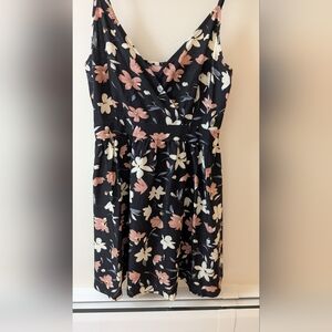 Shein new without tags floral print Cami dress. Size medium